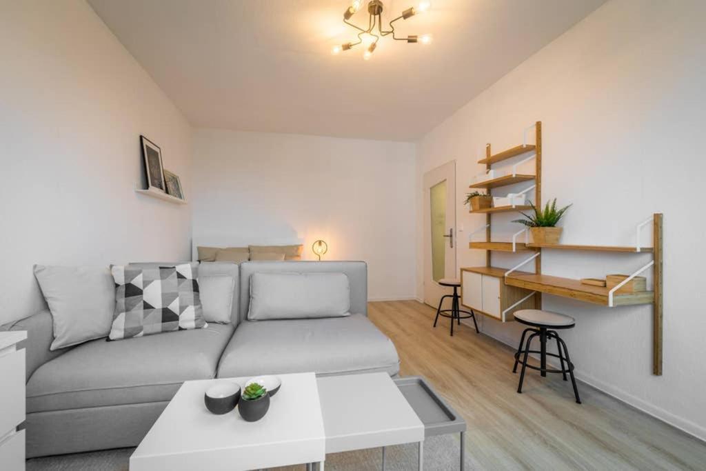Sauber Und Modern, Netflix, Wifi, Flair, Kueche * Leipzig