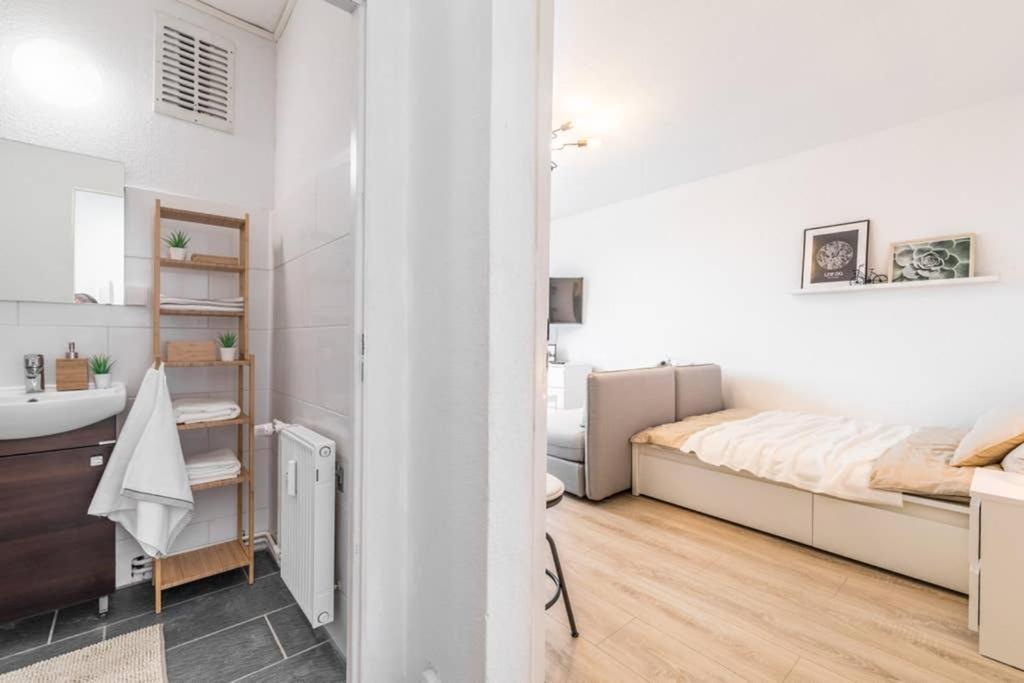 Sauber Und Modern, Netflix, Wifi, Flair, Kueche Appartement Leipzig